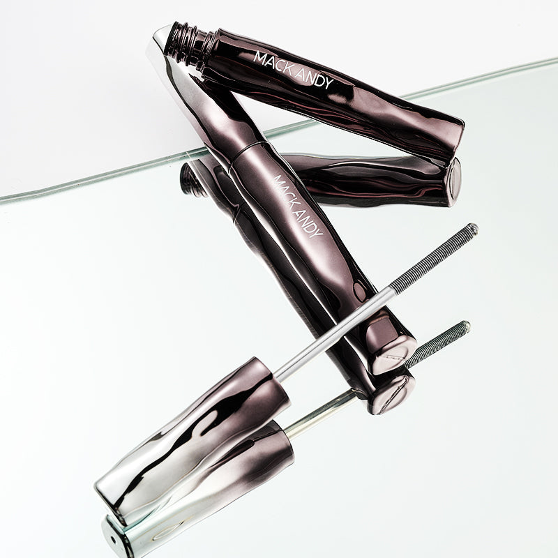 Rímel LashPrime 3 em 1™ – Cílios Longos, Curvados e Definidos em Segundos